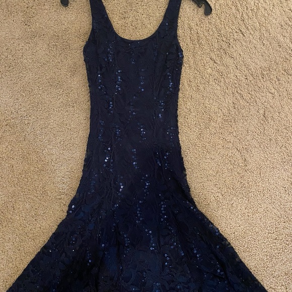 Navy juniors lace dress size 1/2 - Picture 1 of 1
